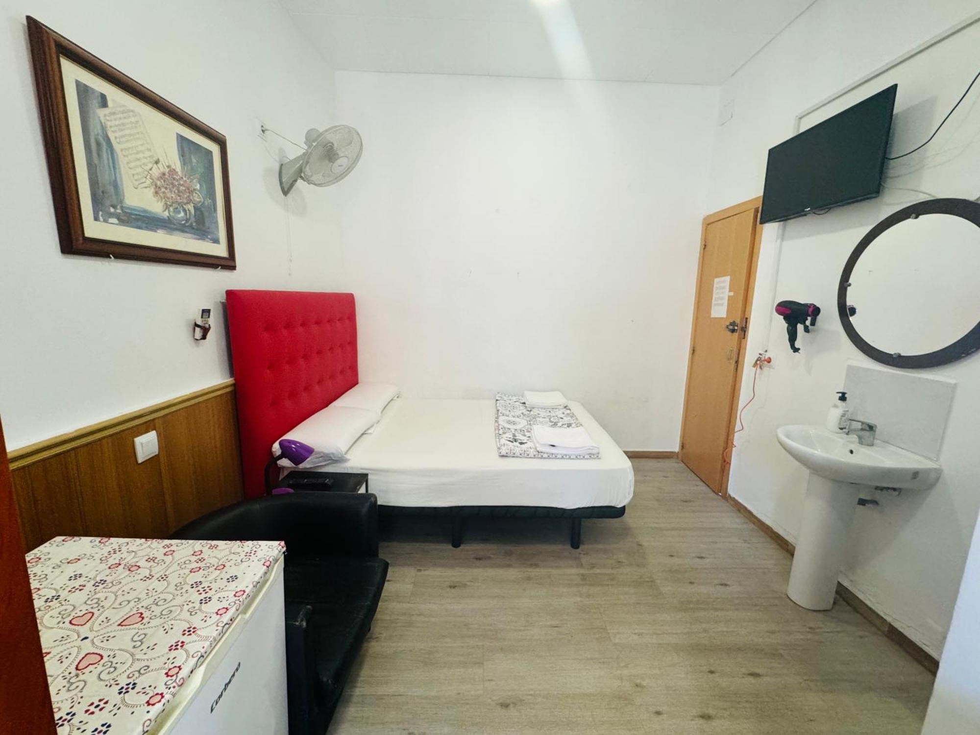 Hostal Mont Thabor Барселона Екстериор снимка
