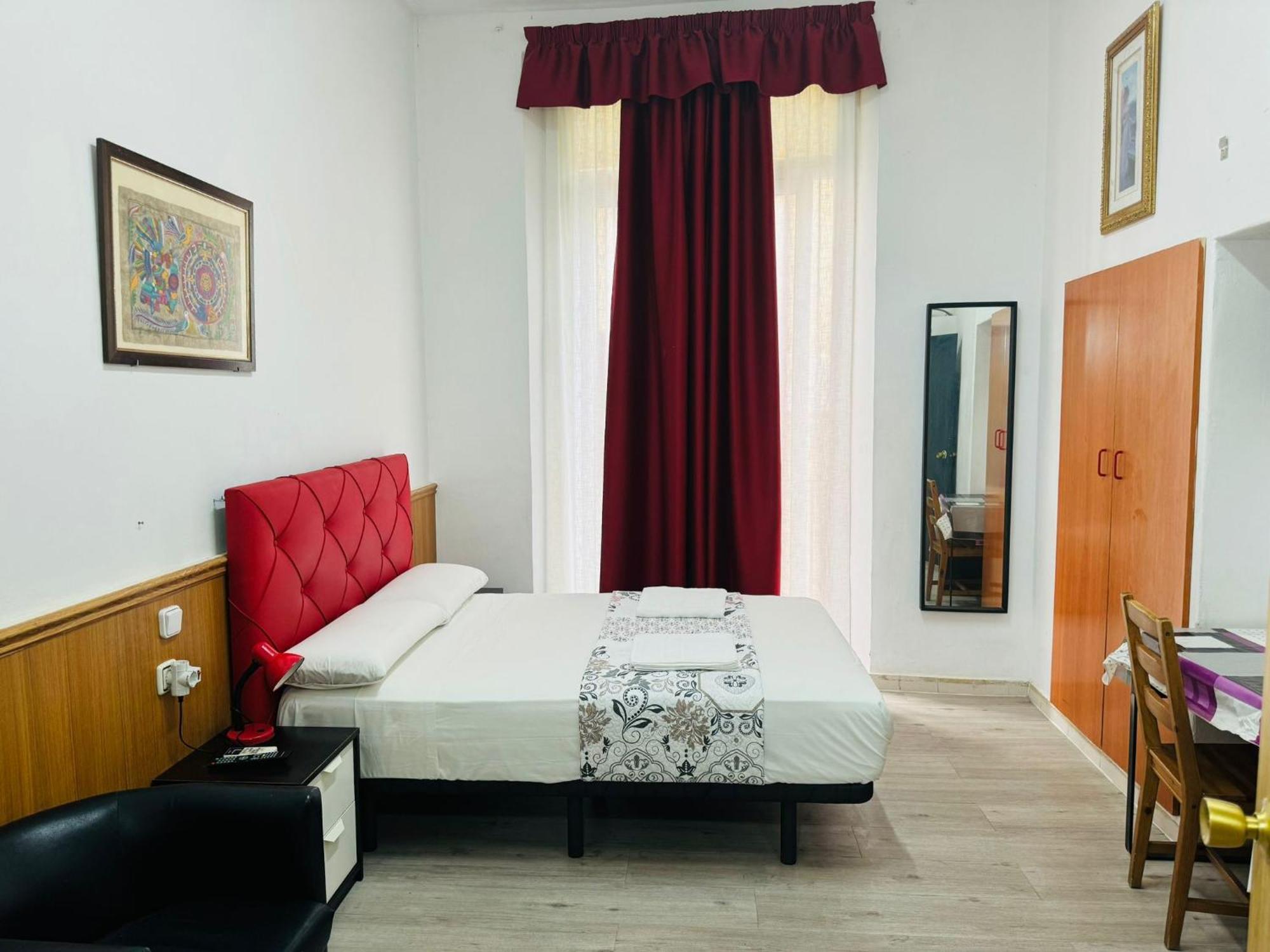 Hostal Mont Thabor Барселона Екстериор снимка